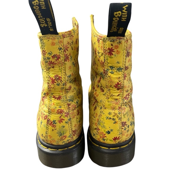 Dr. Martens 1460 Lace Up Leather Boots Ditzy Floral In Acid Wash Yellow, Size 7 - Picture 7 of 10